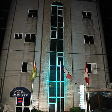 Hotel Residence Jeanne D'Arc Cotonou Exteriör bild