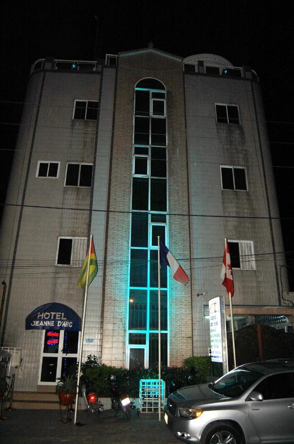 Hotel Residence Jeanne D'Arc Cotonou Exteriör bild