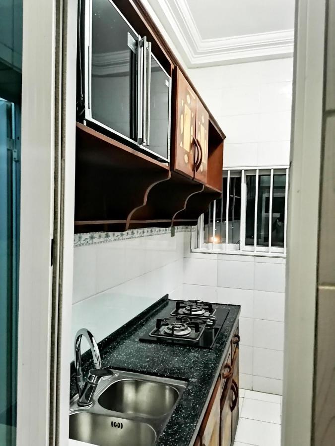 Hotel Residence Jeanne D'Arc Cotonou Exteriör bild